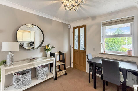 Kitchen/dining ro...