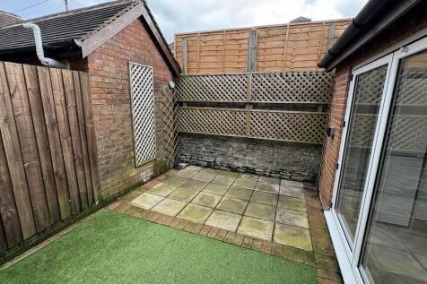 Courtyard garden