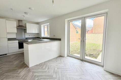 Kitchen/dining ro...