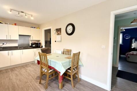 Kitchen/dining ro...