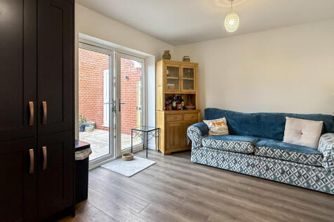 Kitchen/family ro...