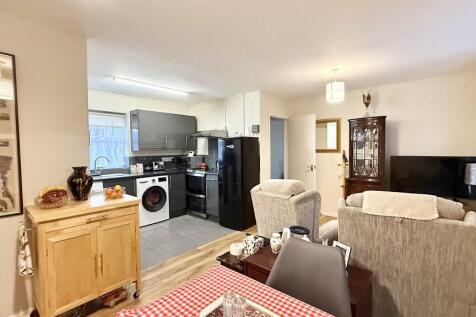 Lounge/kitchen/di...