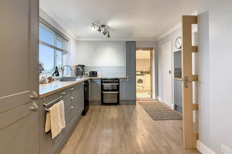 Kitchen/dining ro...