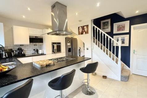 Kitchen/dining ro...