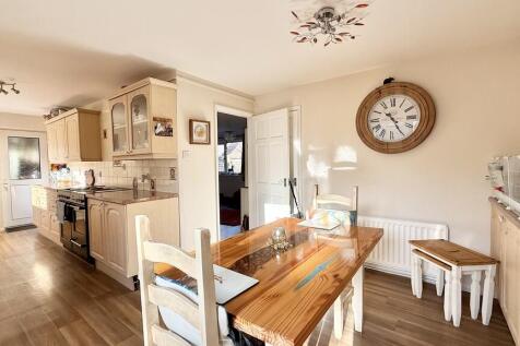 Kitchen/dining ro...