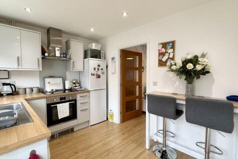 Kitchen/dining ro...