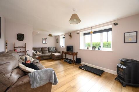 Lounge/Bedroom 3