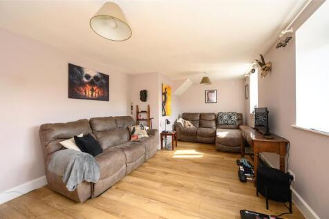 Lounge/Bedroom 3