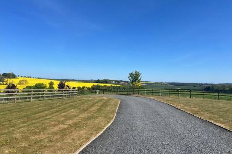 Priavte Driveway