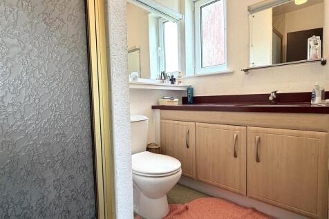 EN SUITE SHOWER/WC