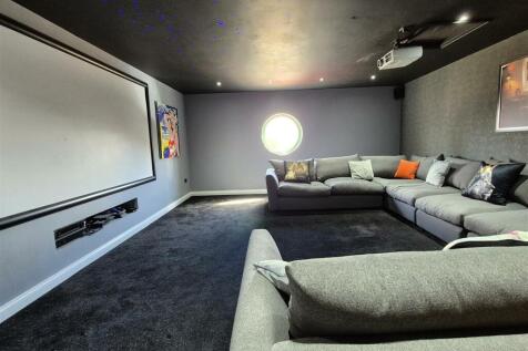 CINEMA ROOM