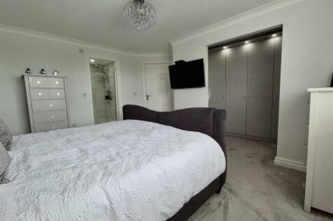 DRESSING AREA