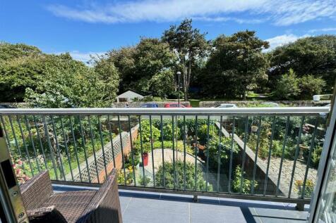 SUN BALCONY