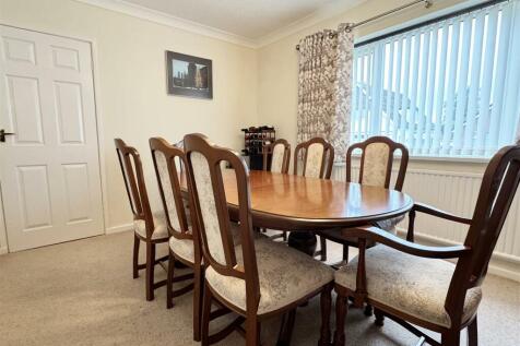 BEDROOM FOUR/DINING ROOM