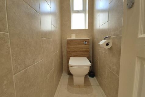 SEPARATE WC