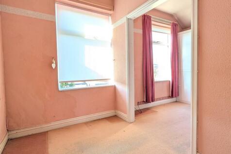 OPEN PLAN BEDROOM THREE