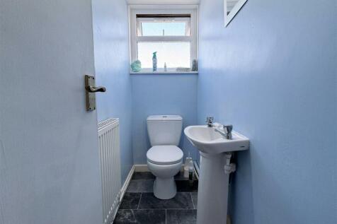 SEPARATE WC