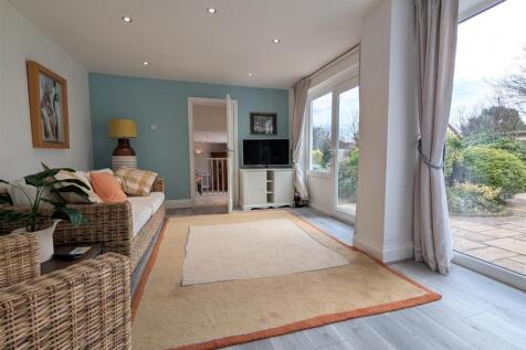 GARDEN ROOM