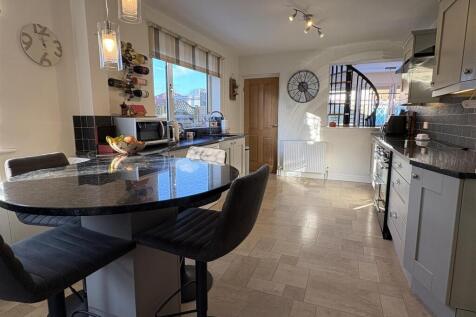 BREAKFAST KITCHEN