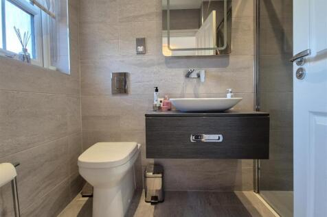 EN SUITE SHOWER/WC