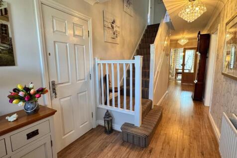 ENTRANCE HALLWAY