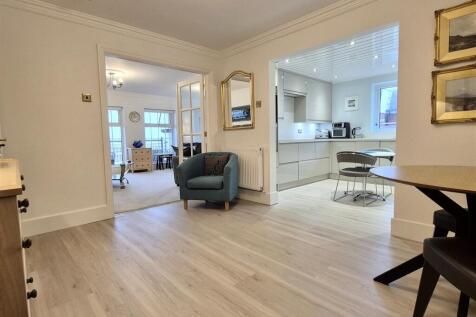RECEPTION HALLWAY