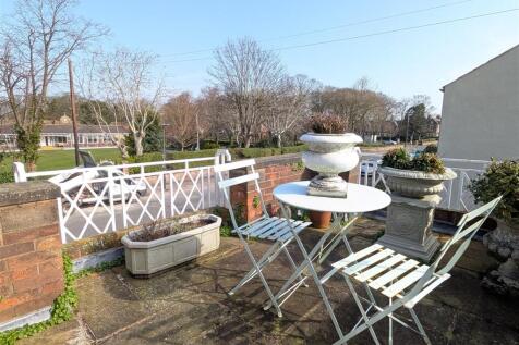 ROOF TERRACE
