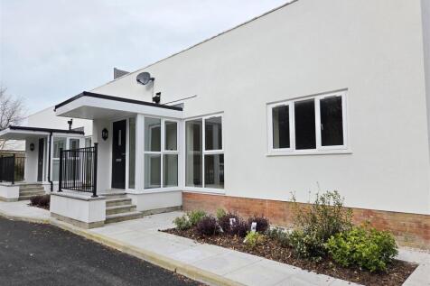 3 Woodside View