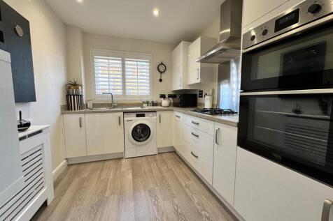 OPEN PLAN DINING KITCHEN