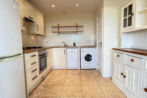 OPEN PLAN KITCHEN