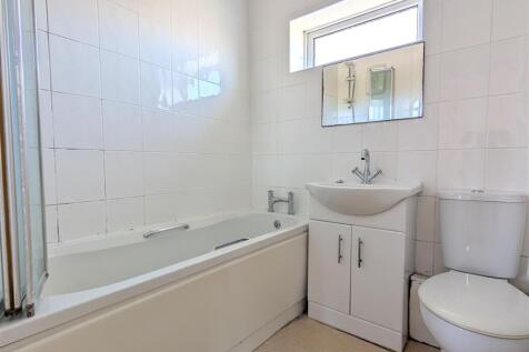 BATHROOM/WC