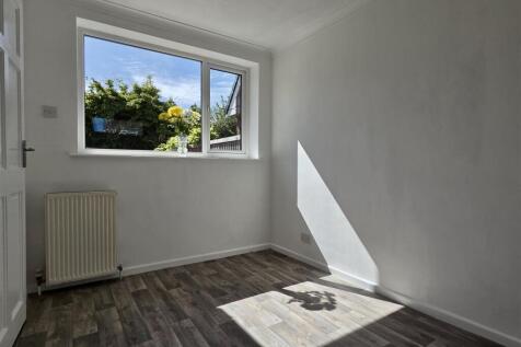 STUDY/BEDROOM FOUR
