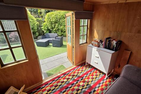 SUMMER HOUSE