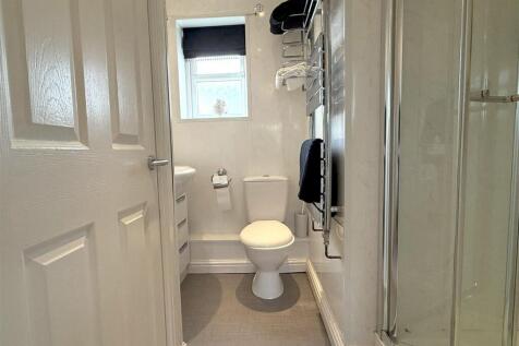 EN SUITE SHOWER/WC