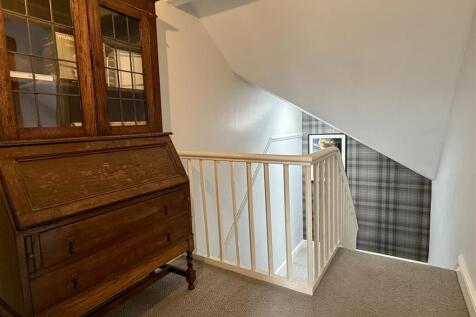 SECOND FLOOR LANDING