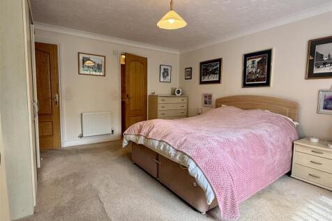 BEDROOM SUITE ONE