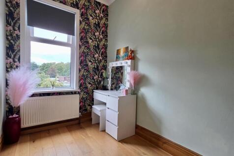 BEDROOM FIVE