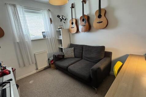 BEDROOM FOUR/STUDY