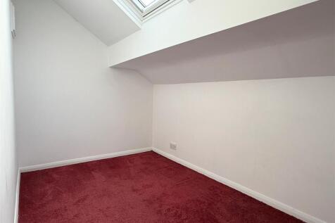 LOFT ROOM ONE