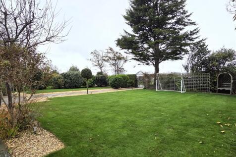 FRONT GARDENS