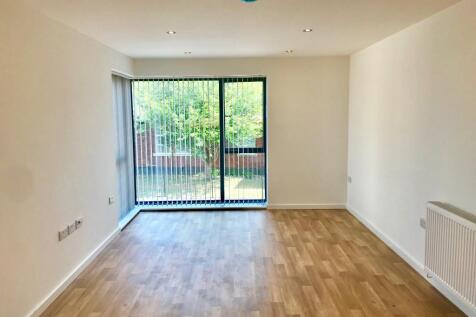 Spacious Lounge