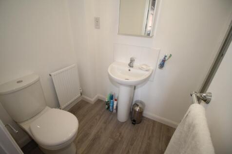 En-suite Shower/WC