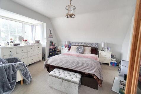 29 Tower Bed 1