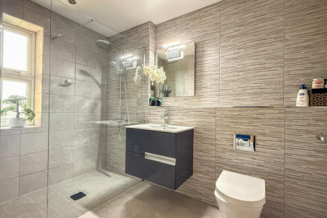 IMG-20251029-WA00...