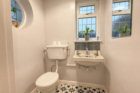 20251029_14383623...