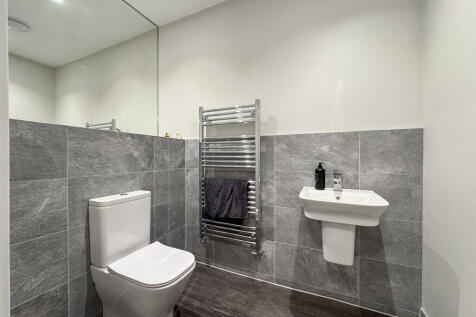 Hart avenue bathr...