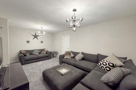 Hart avenue livin...