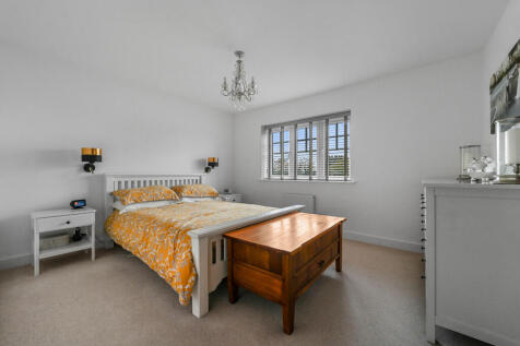 Tye Green bedroom...