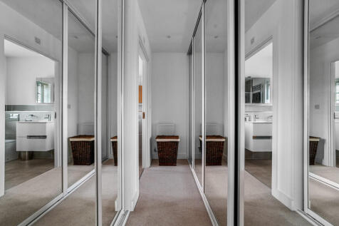 Tye Green dressin...