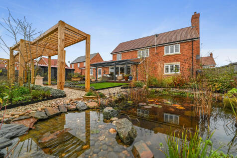 Tye Green garden ...